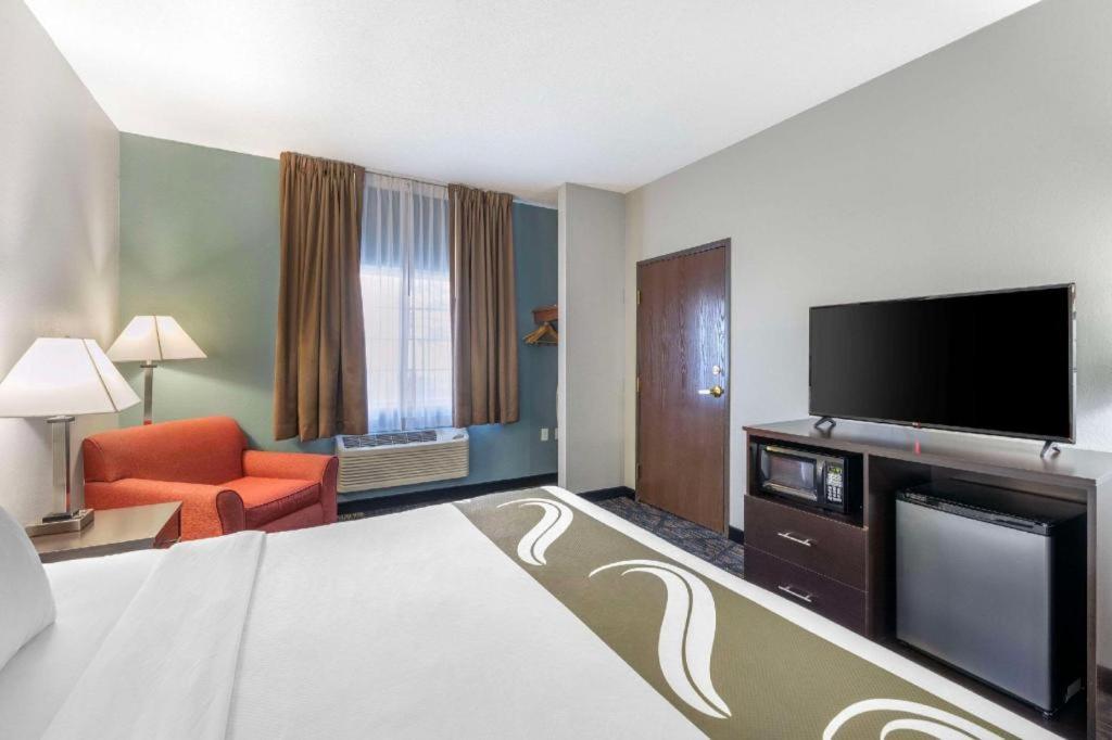 Quality Inn & Suites Arbor Eksteriør bilde