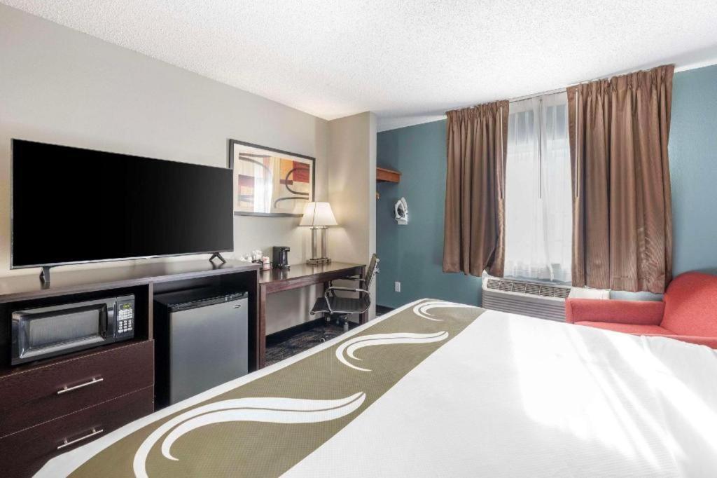 Quality Inn & Suites Arbor Eksteriør bilde