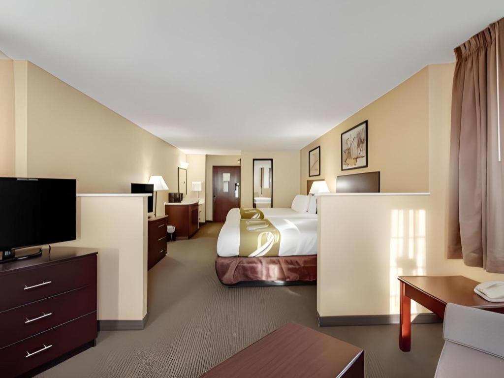 Quality Inn & Suites Arbor Eksteriør bilde