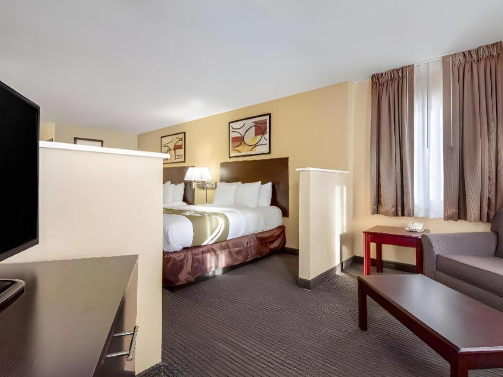 Quality Inn & Suites Arbor Eksteriør bilde