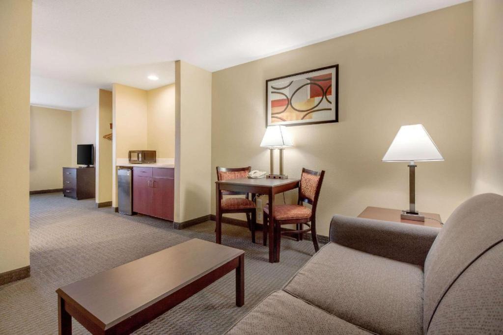 Quality Inn & Suites Arbor Eksteriør bilde