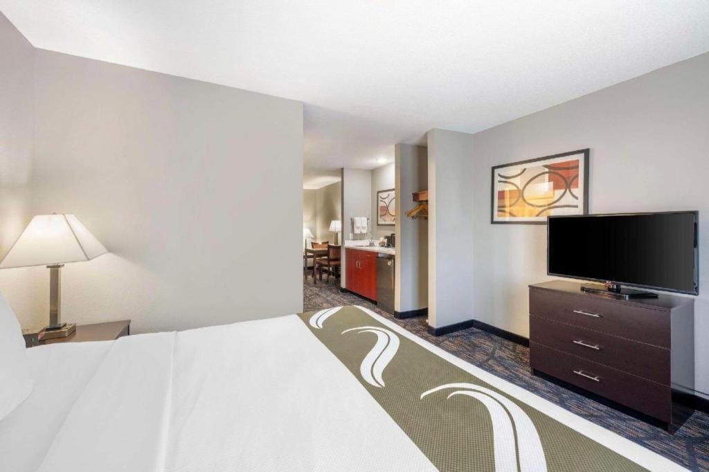 Quality Inn & Suites Arbor Eksteriør bilde