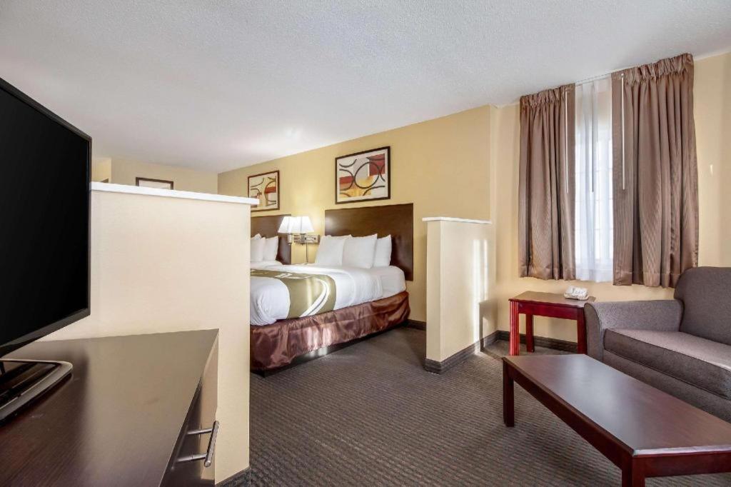 Quality Inn & Suites Arbor Eksteriør bilde