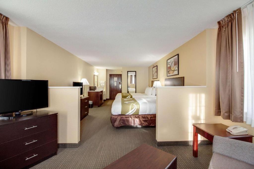 Quality Inn & Suites Arbor Eksteriør bilde
